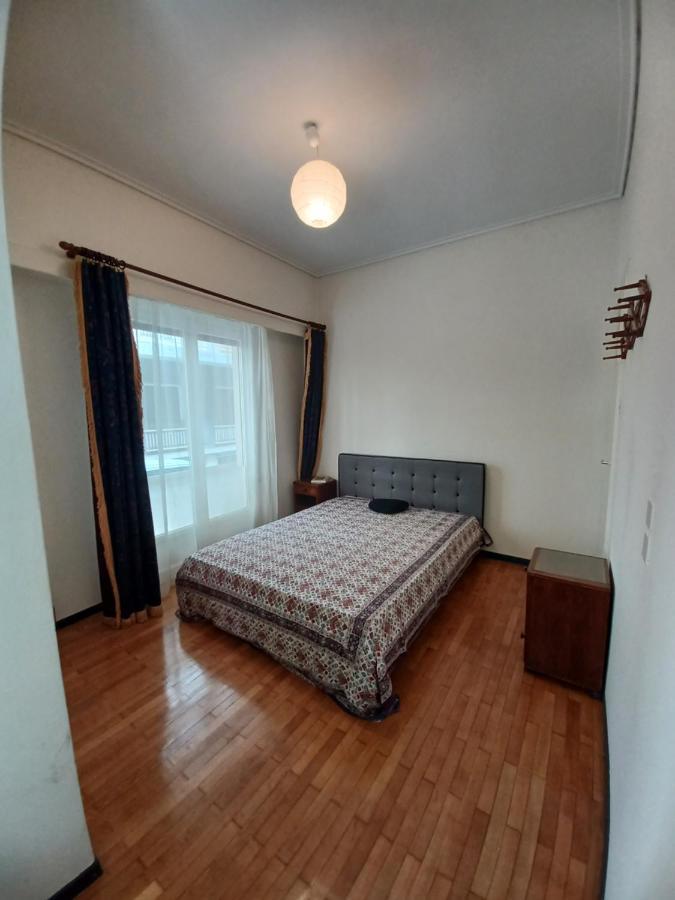 Charming Apartment In The Neighborhood Of Pangrati Athens Luaran gambar